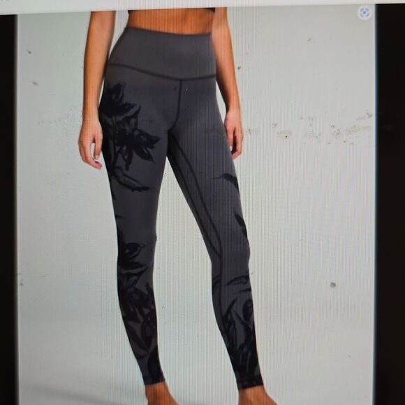 Lululemon Align High-Rise PIant 28" in Gray Floral Print size 6 - Picture 1 of 11
